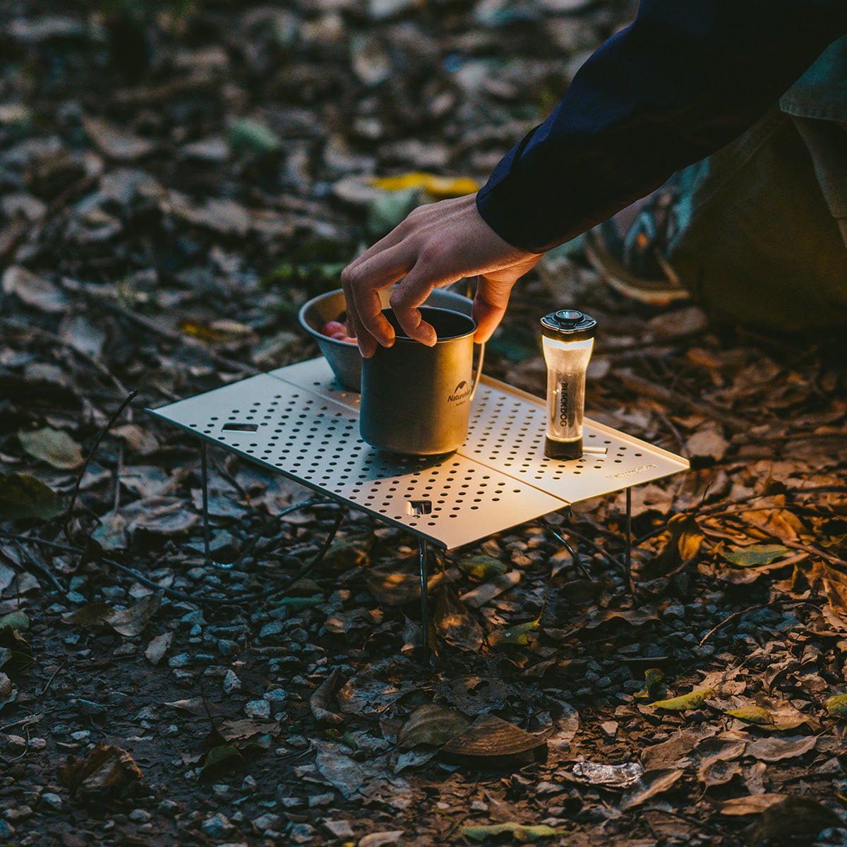 PeakLite Portable Folding Camping Table - Naturexplore - Naturehike - CNK2450JJ024 - 