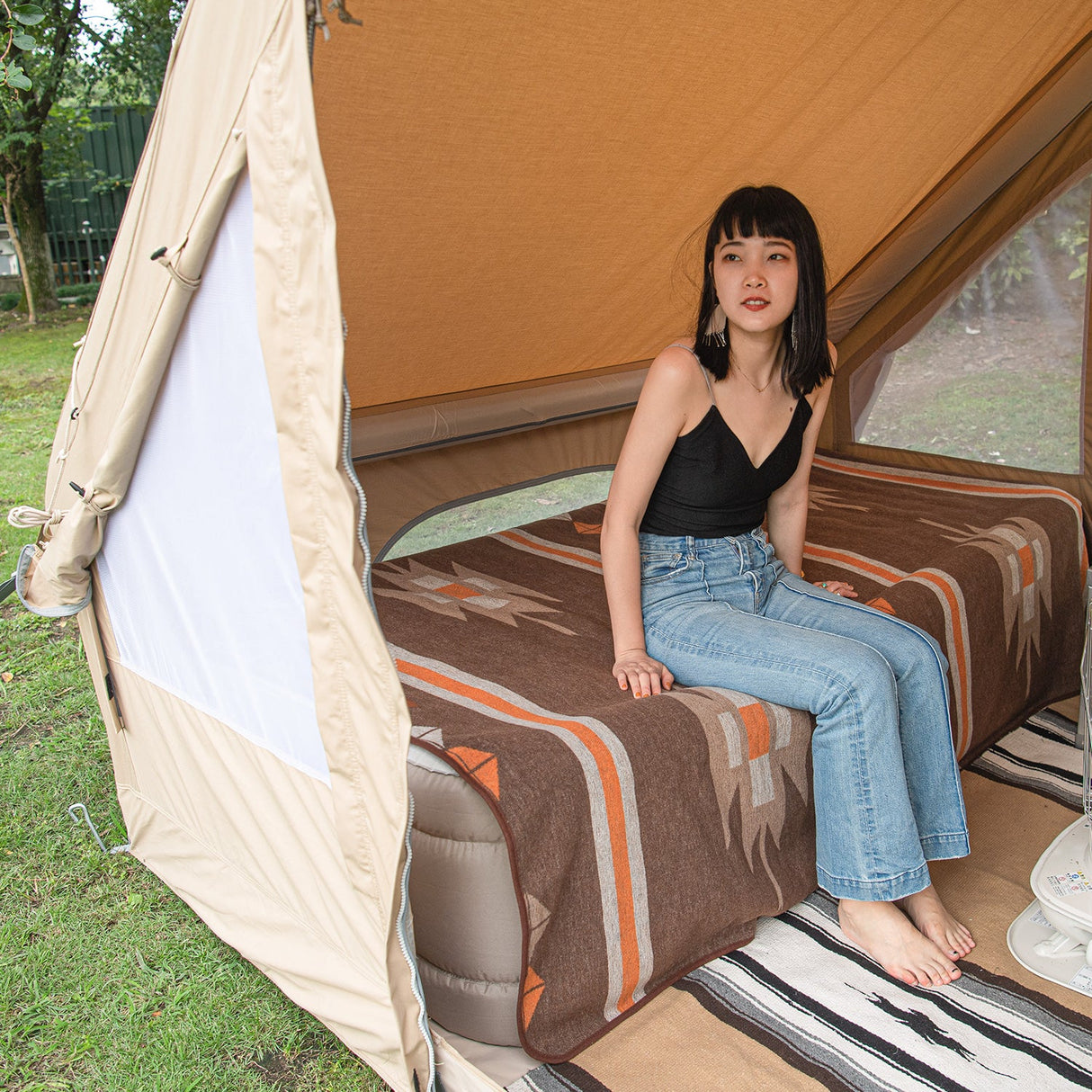 Geometric pattern wool blanket - Naturexplore - Naturehike - NH20FS036 - Dark coffee